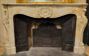 chm728 - white marble fireplace, 18th century, cm W 180 x H 108 x D 41